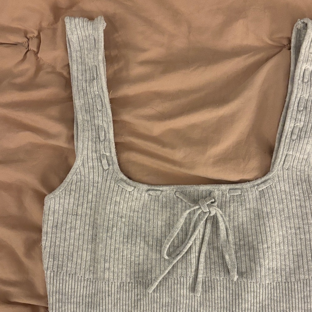 Princess Polly Cream Ribbed Tie-Front Cropped Tank - Picture 3 of 5